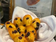 -圣丰索菲特·2 On 988 Café 自助餐厅