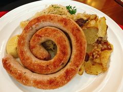 猪肉煎肠配土豆泥酸菜-申德勒加油站西餐厅Schindlers Tankstelle(上海外滩店)