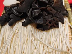 -犇鼎牛潮汕牛肉火锅(新辰里学清路店)