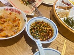 -怪噜范·老贵阳街头名小吃(数博万达店)