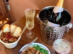 -CowCow其其·牛杂咖啡公司(六运店)