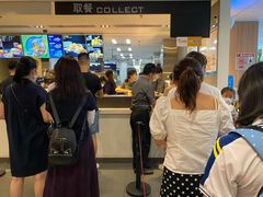 等位区-麦当劳(百利广场店)