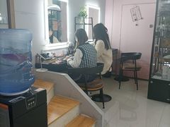 -ME觅妆·定制美妆·彩妆私教(菱角湖店)