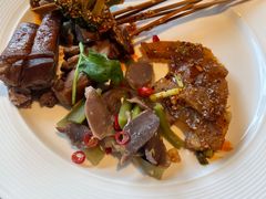 -岷山饭店-芝芝自助餐厅