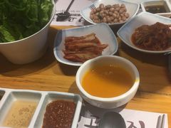 -唯成•韩国炭火烤肉 유성고기