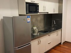 -青岛海都大酒店(黄岛金沙滩井冈山路地铁站店)