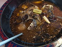 -何师傅美蛙鱼头(汉街店)