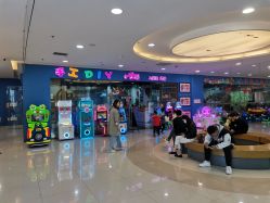 -小怪兽儿童游乐园(银泰城店)