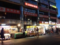 -六合夜市