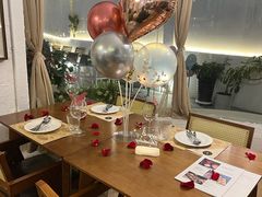 -Mark&Mars Restaurant