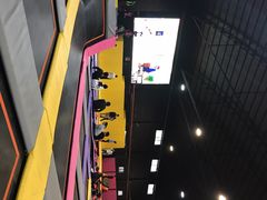 -嘿哟动霸CHUA·新潮玩运动娱乐中心·蹦床滑冰团建乐园