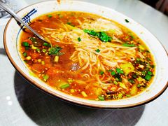 酸汤臊子面-大嘻咹biangbiang面(历史博物馆店)