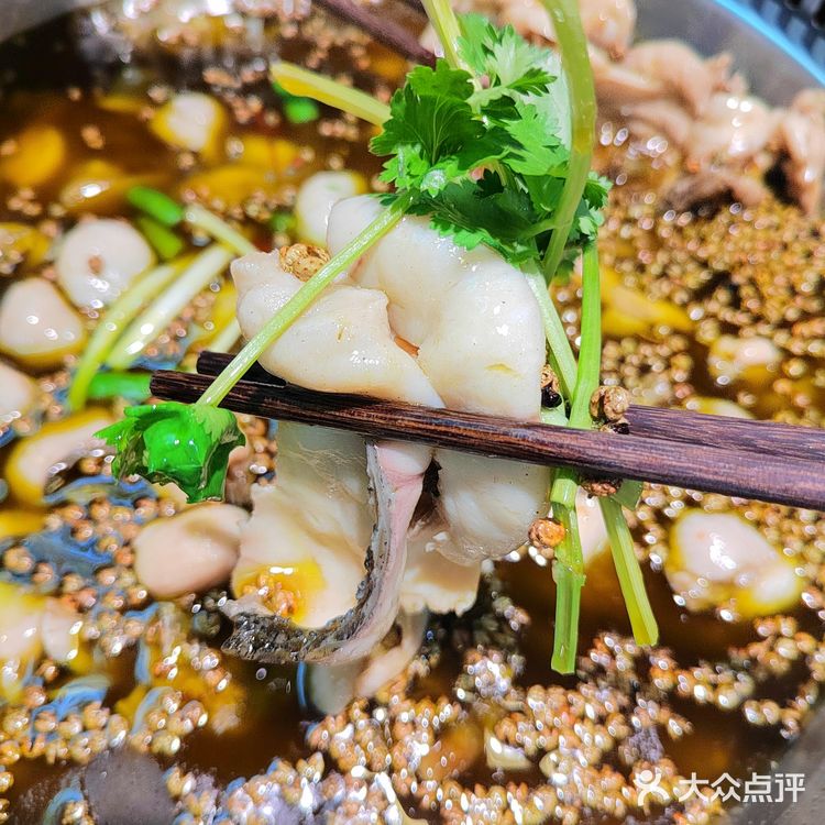 太上头了，这家青花椒美蛙鱼好吃到停不下来！