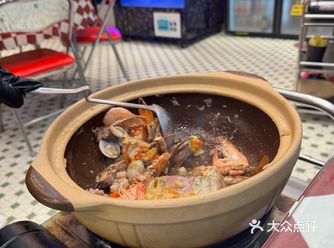 #0元玩转这座城 食材新鲜热炒后加入南瓜粥