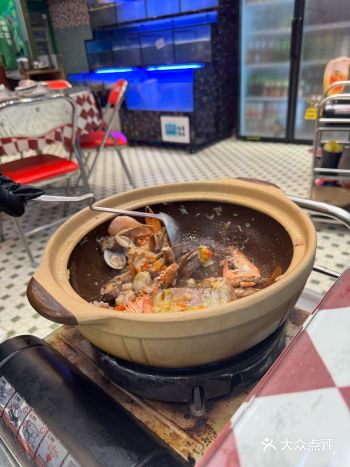 #0元玩转这座城 食材新鲜热炒后加入南瓜粥