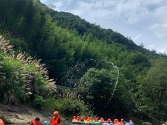 -雅鲁激流探险漂流