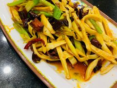 -瑞杰烧烤店·24小时营业(山东路店)