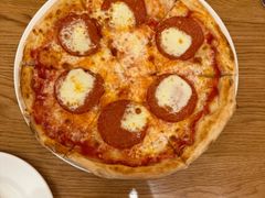 大眼肉披萨-城市大道红炉披萨烘焙坊