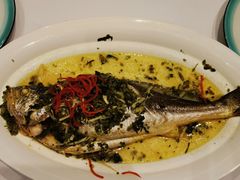 雪菜蒸大黄鱼-上海老饭店(北京分店)