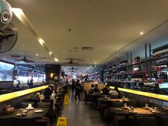 -大头虾越式风味餐厅(光明广场店)