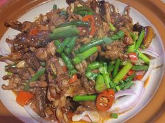 土克马烧黄鳝-早酒肖汉老味拌面