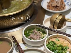 青椒辣-巴奴毛肚火锅概念餐厅