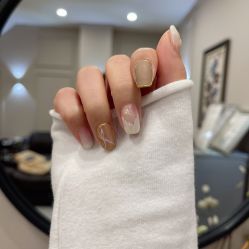 -苏彩·皮肤管理美甲美睫