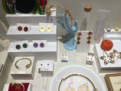 -LADY FAFA(巨鹿路陕西南路路口店)