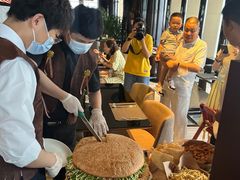 -唐拉雅秀酒店-西锦汇空中BBQ·思创餐厅
