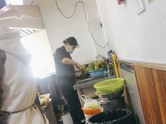 -何永光123鲜牛肉馆(1号店)
