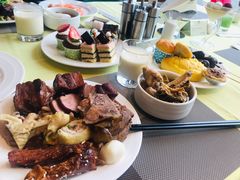 -安徽饭店·白鹭阁自助餐厅(梅山路店)