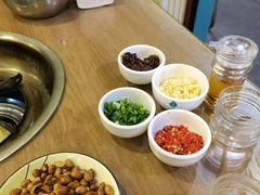 -杨记山珍鸡煲菌汤锅