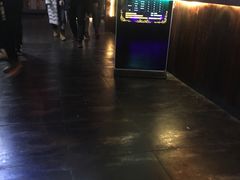 -YOGO优果密室逃脱(新佳丽广场店)