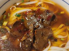 -矮子粉店1985·长沙米粉(湘春路店)