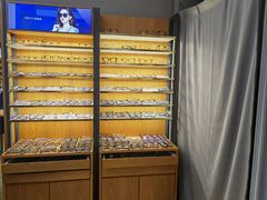 -优医视平价眼镜蔡司依视路折扣工厂店(德胜门店)