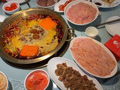 -小天鹅火锅·一线江景洪鼎旗舰店(洪崖洞店)