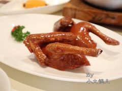 烤乳鸽-利苑酒家(金宝店)