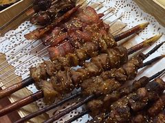 红柳大串羊肉-聚串门儿·东北烧烤(信义坊店)