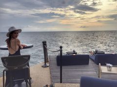 -Sunset Bar(丹绒亚路香格里拉店)