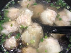 鲜肉小馄饨-大董锅贴(崇安寺店)