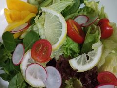 -一家人(南京路店)