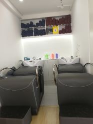 -E.L.K造型momopark店