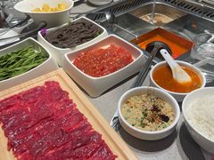 -海底捞火锅鲜切牛肉主题店(长寿路店)