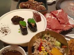 -黑金·寻焰自助百汇·烤肉·火锅(中街店)