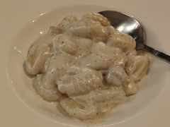 土豆面配香肠蓝乳酪酱-La Tavernetta(Bar à Vin)(乌鲁木齐路店)