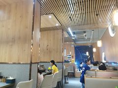 大堂-围炉肉舍•炭烤活鳗•丹东海鲜烤肉(步行街店)