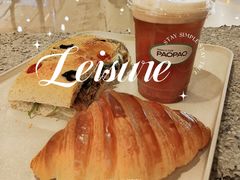 川味花生牛肋肉三明治-PAOPAO Bakery&Café(港汇店)