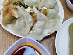 -三好食堂(煎饺·馄饨·肉饼米线·盛世广场店)