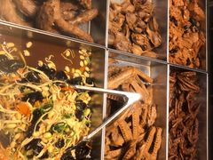 -狗撵鸭(泰山公寓店)