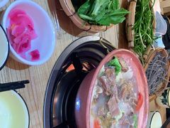 -阿婆情腊排骨火锅(金虹路店)